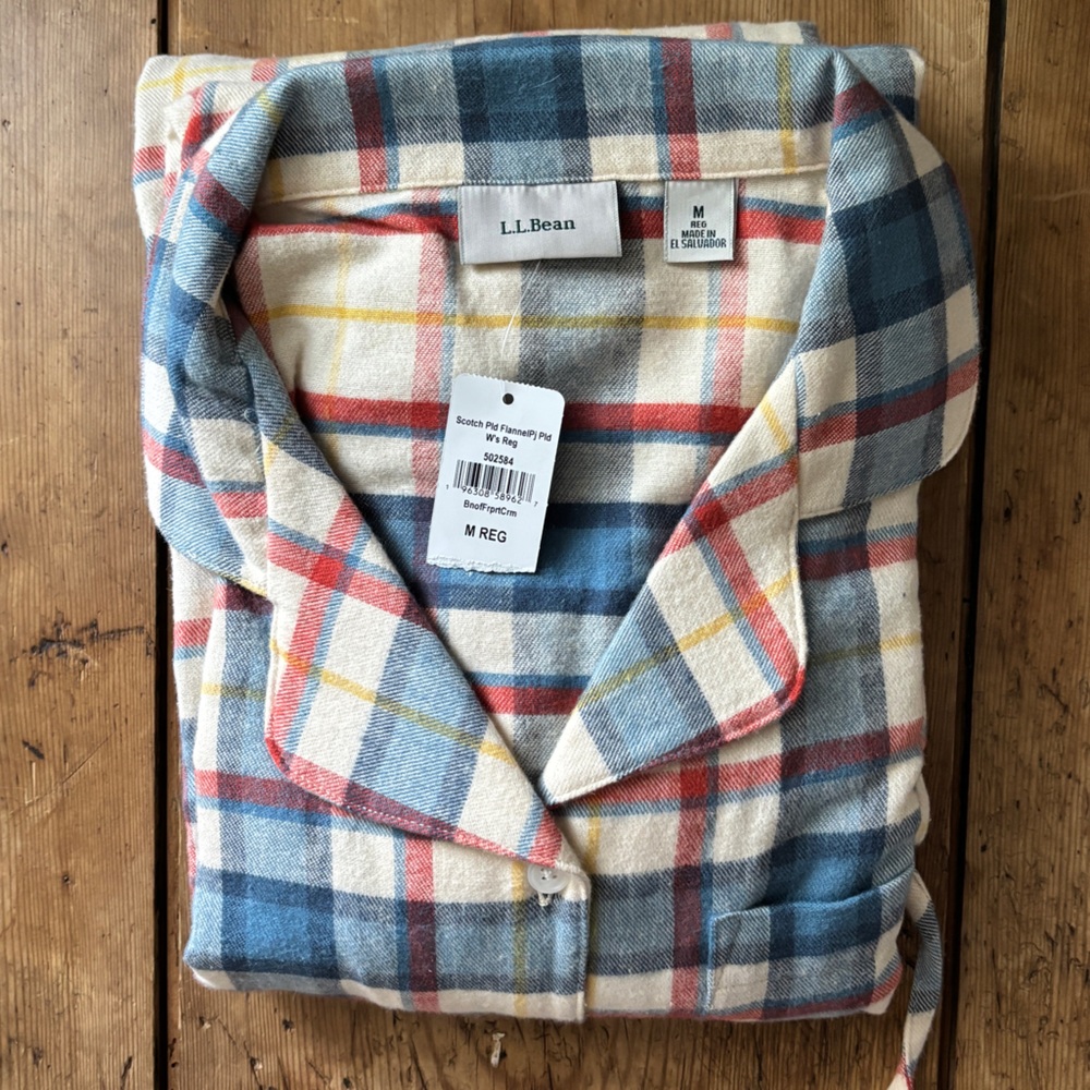LL Bean Women’s scotch plaid flannel pajamas size medium NWT